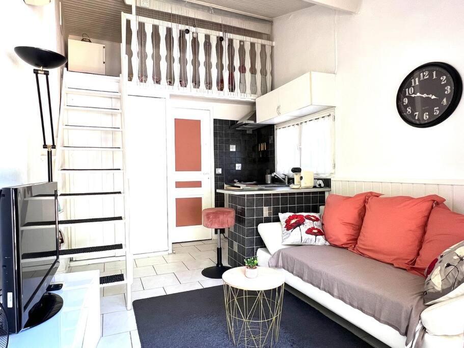 Le Jardin De Mae Apartman Bouc-Bel-Air Kültér fotó